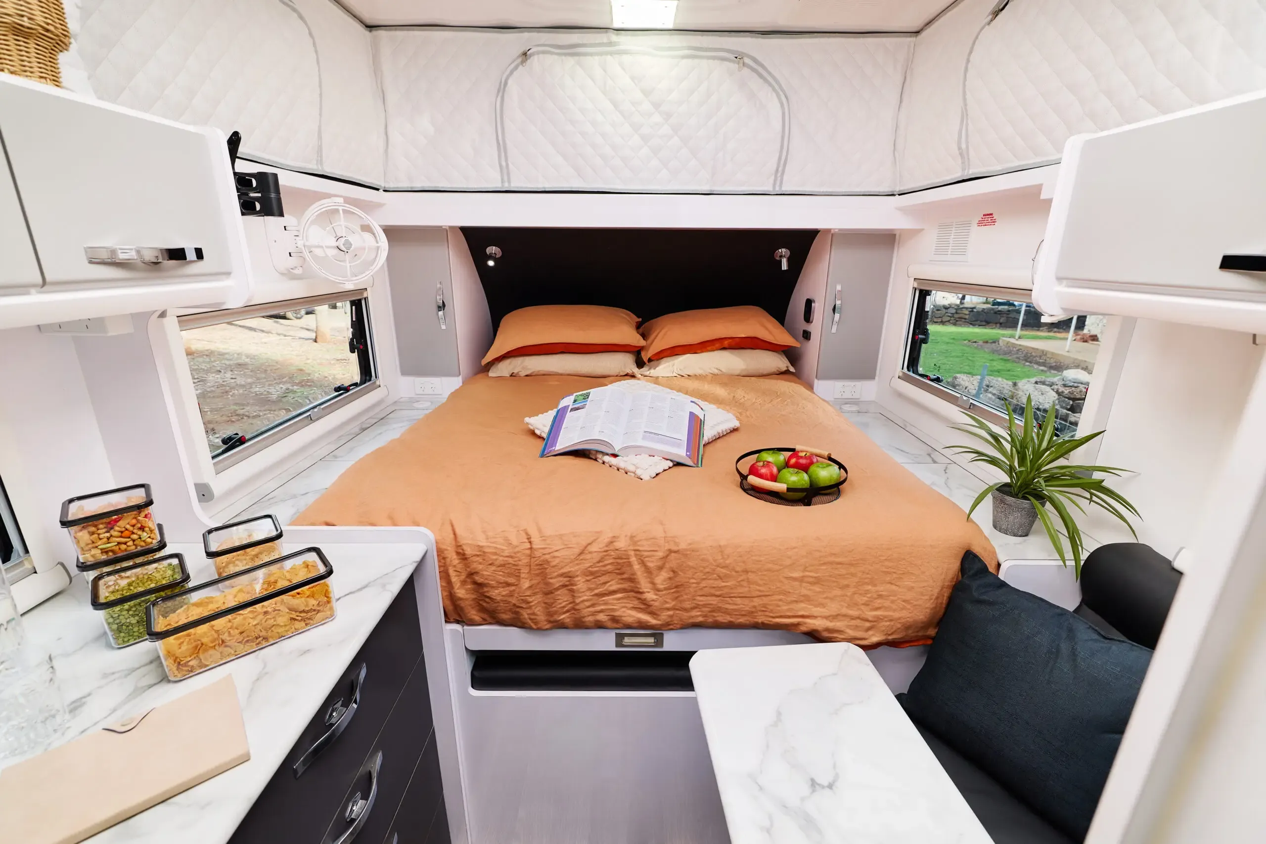 Small caravan internal features