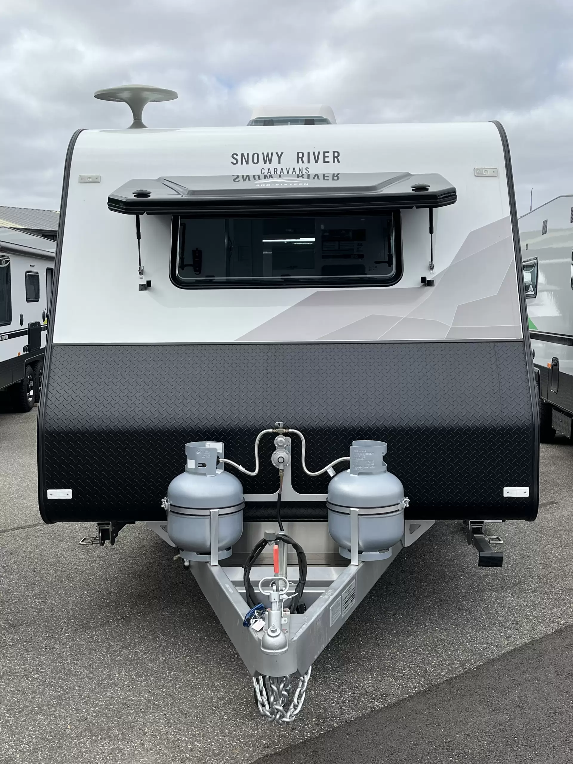 SRC-16 exterior 2